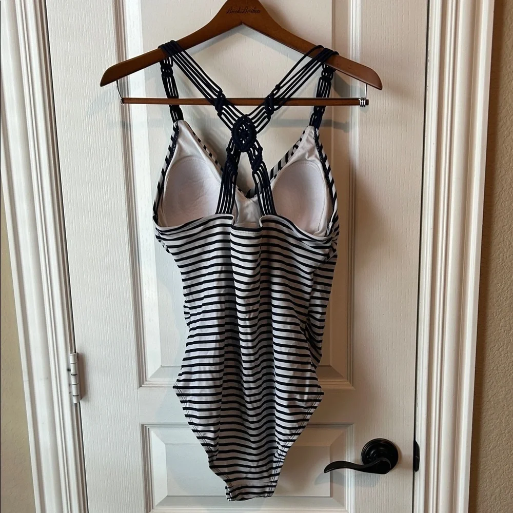 Kona Sol Navy Striped women’s Swimsuit one piece Lake July 4th resort vacation - Picture 3 of 4